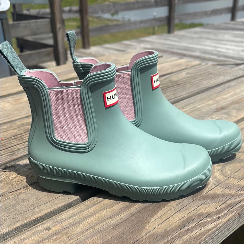 Hunter Chelsea Green & Pink Rubber Boots